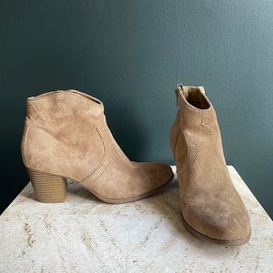 Western Suede Heeled Tan Booties